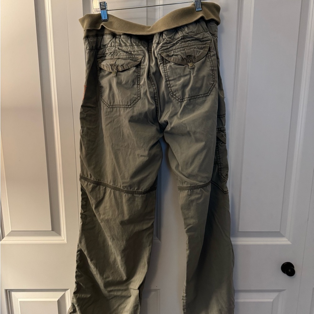 GAP Vintage Embroidered Olive Green Cargo Pants - Picture 6 of 13